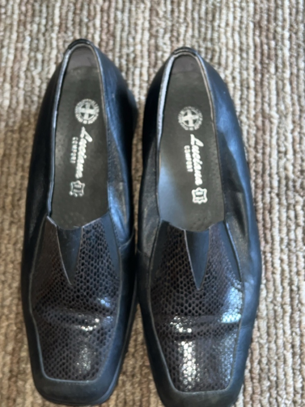Luciana Comfort Black Snakeskin Textured Loafers | Women’s Size 9.5 | Excellent